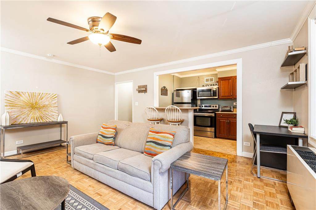 300 Peachtree 4A - Photo 1
