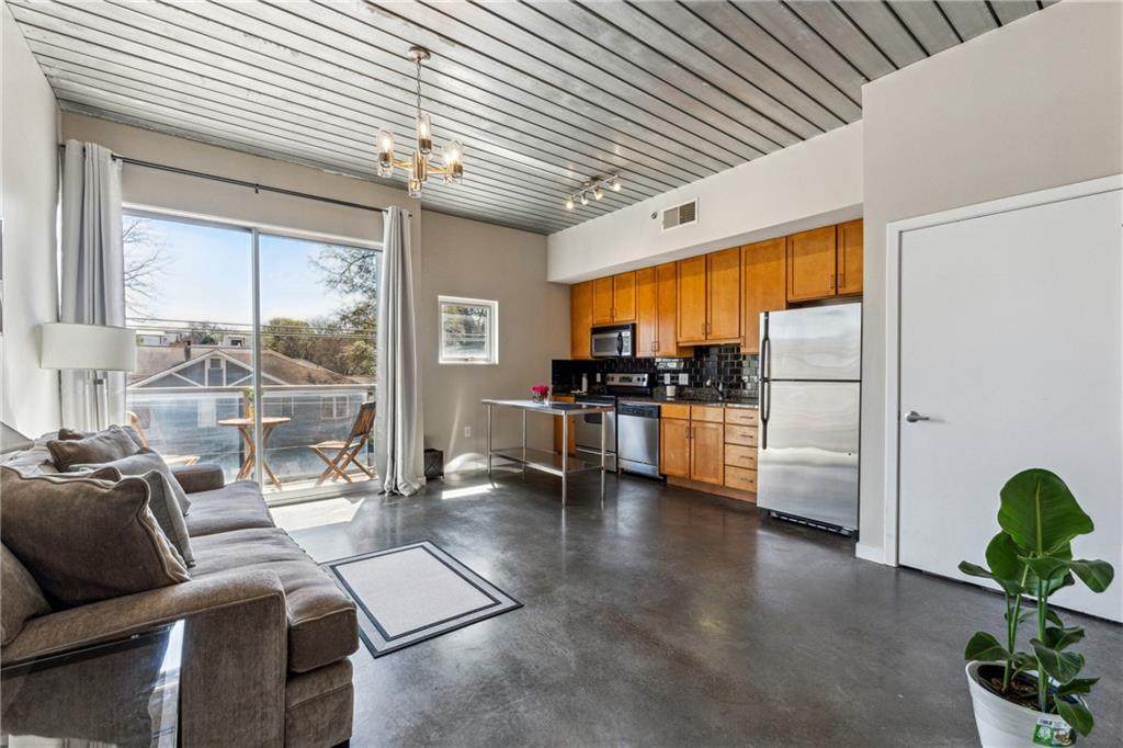 620 Glen Iris Drive - Photo 1