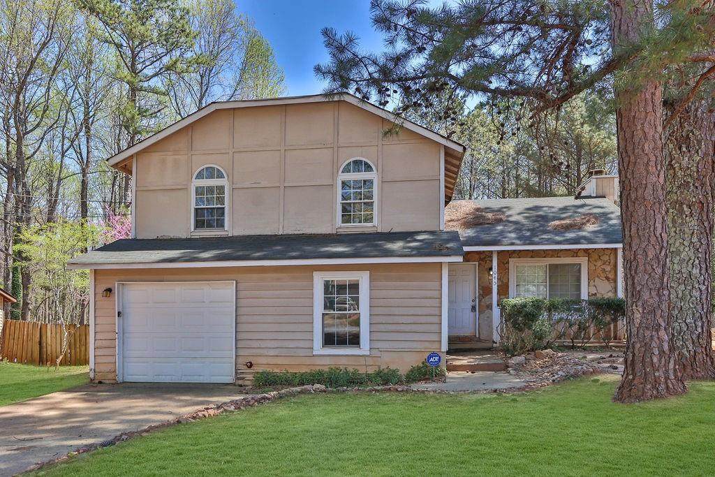 1045 Forest Path - Photo 1