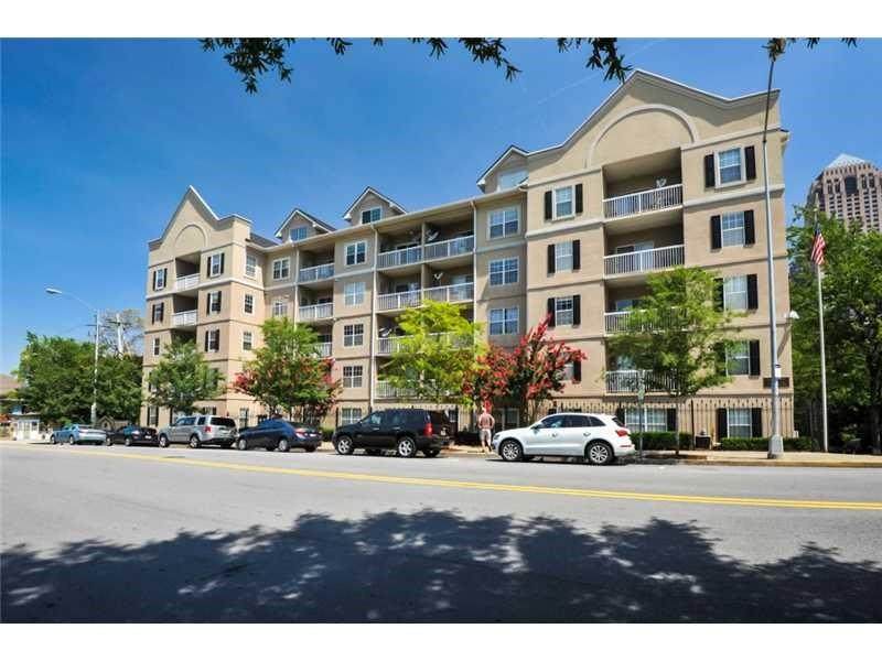 1075 Peachtree Walk - Photo 1