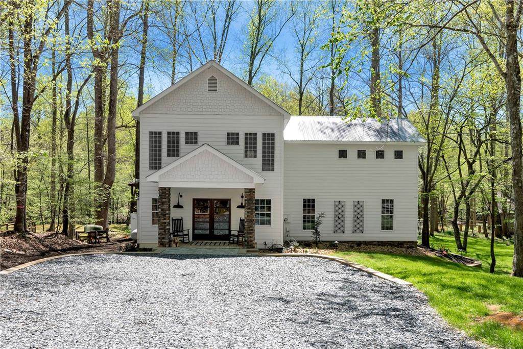 1040 Golden Avenue - Photo 1