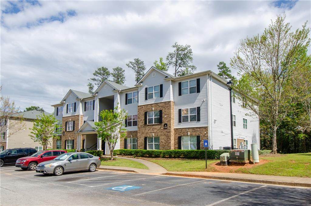 10104 Fairington Ridge Circle - Photo 1