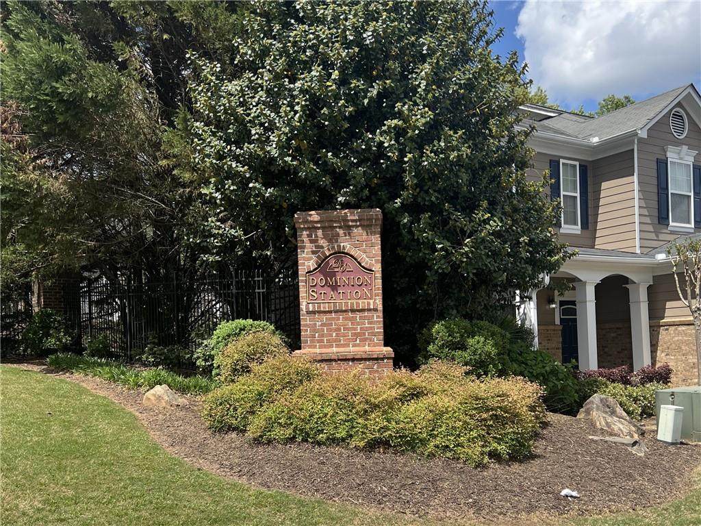 4036 Carlinswood Way - Photo 1