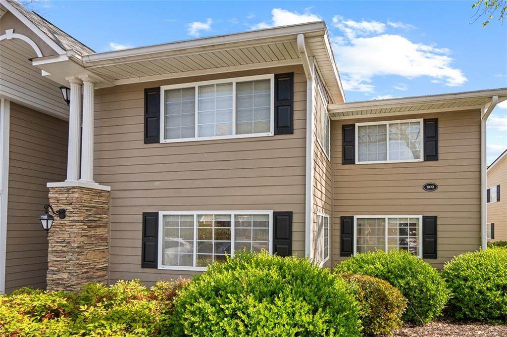 1468 Briarwood Road - Photo 1