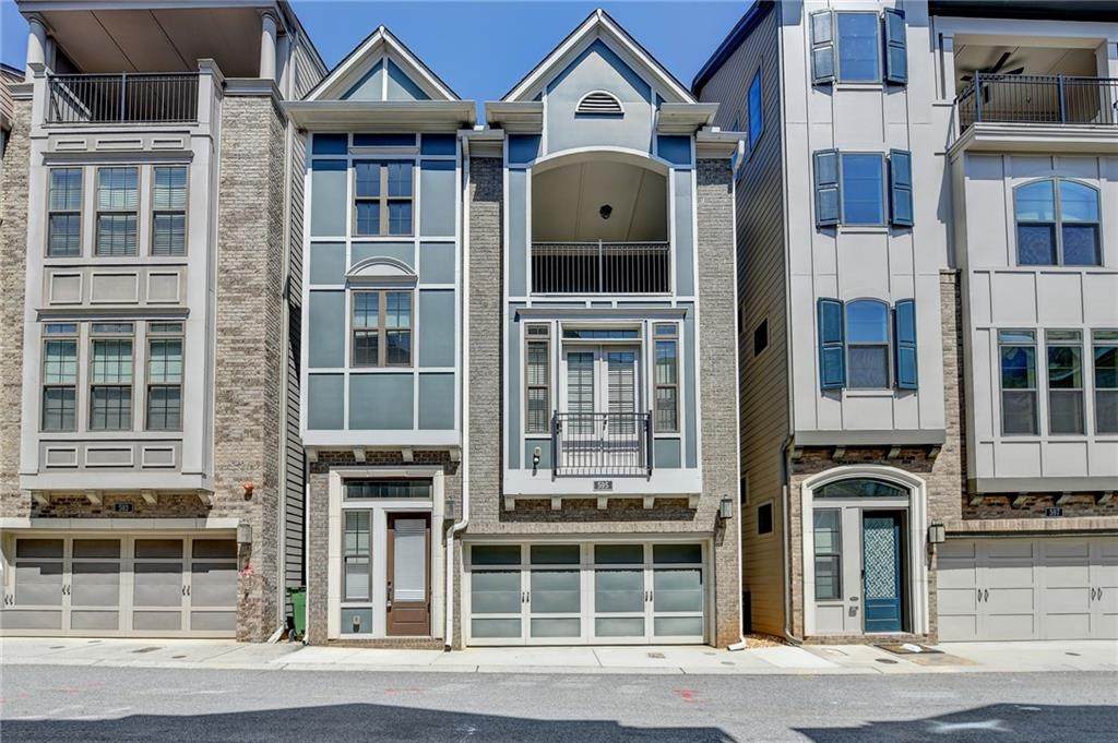 595 Broadview Place - Photo 1