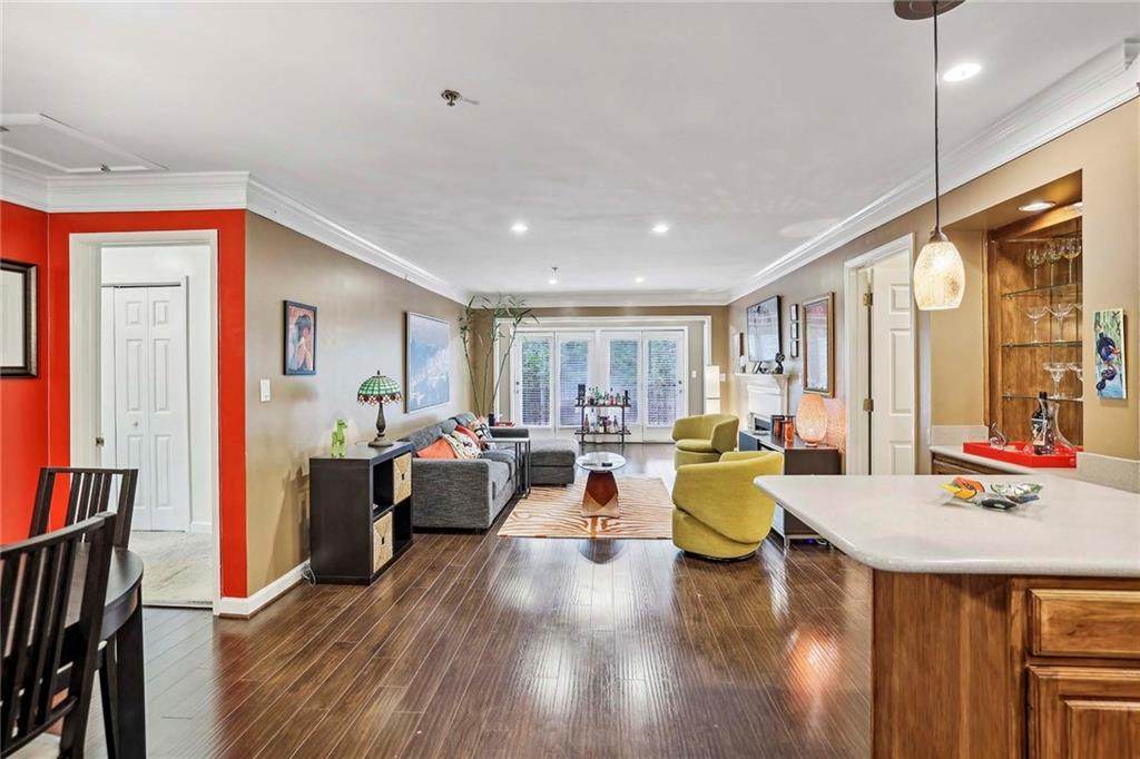3201 Lenox Road - Photo 1