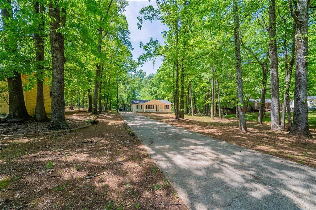 210 Meadowbrook Drive - Photo 1