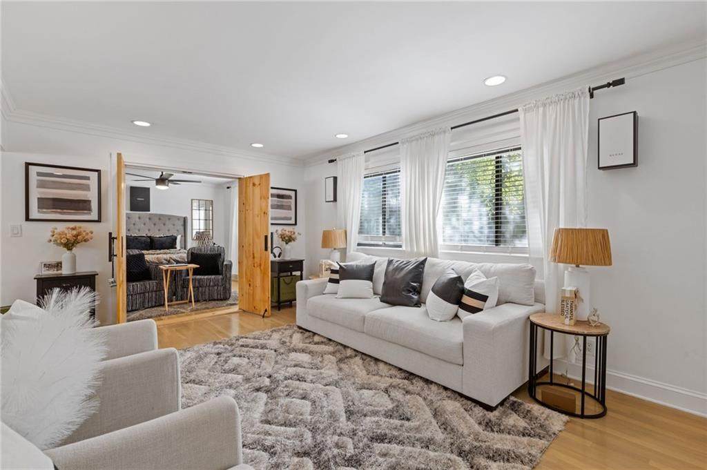 10 26th Street - Photo 1