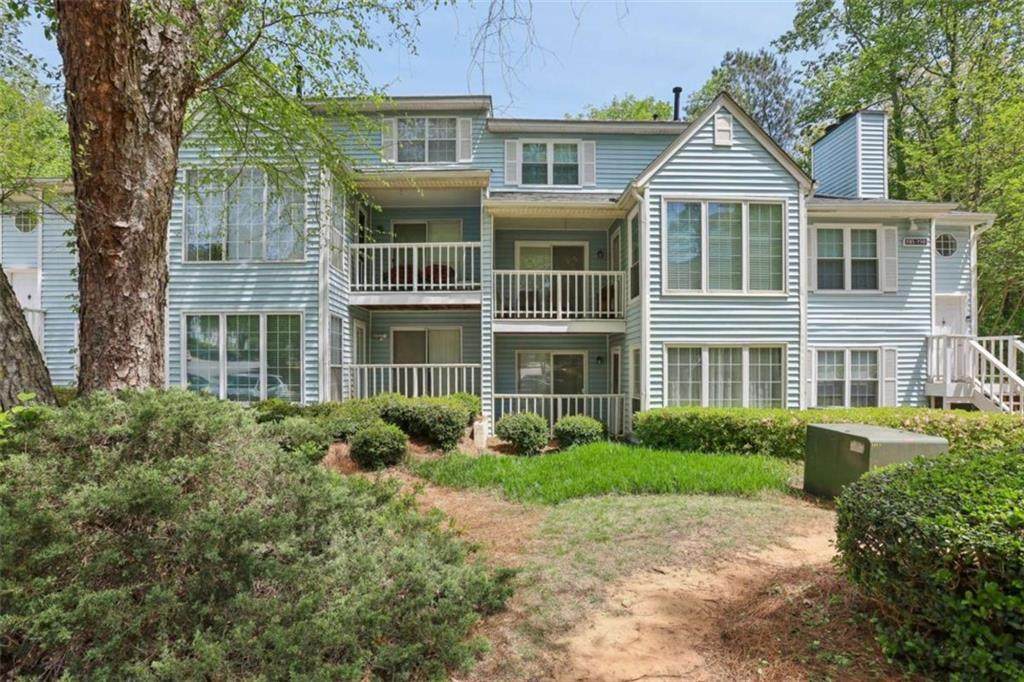 702 Glenleaf Drive - Photo 1