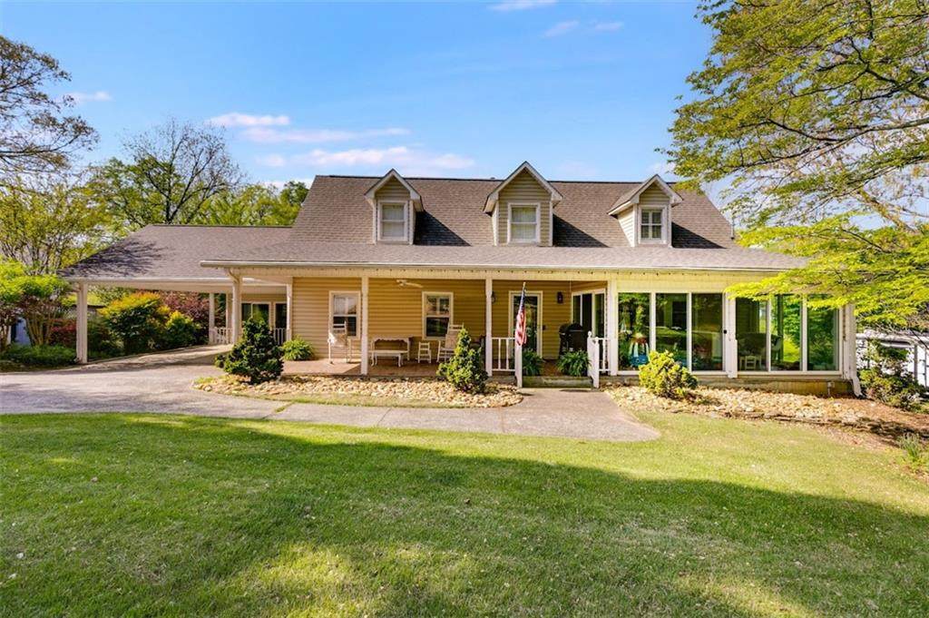 317 Ellenwood Drive - Photo 1