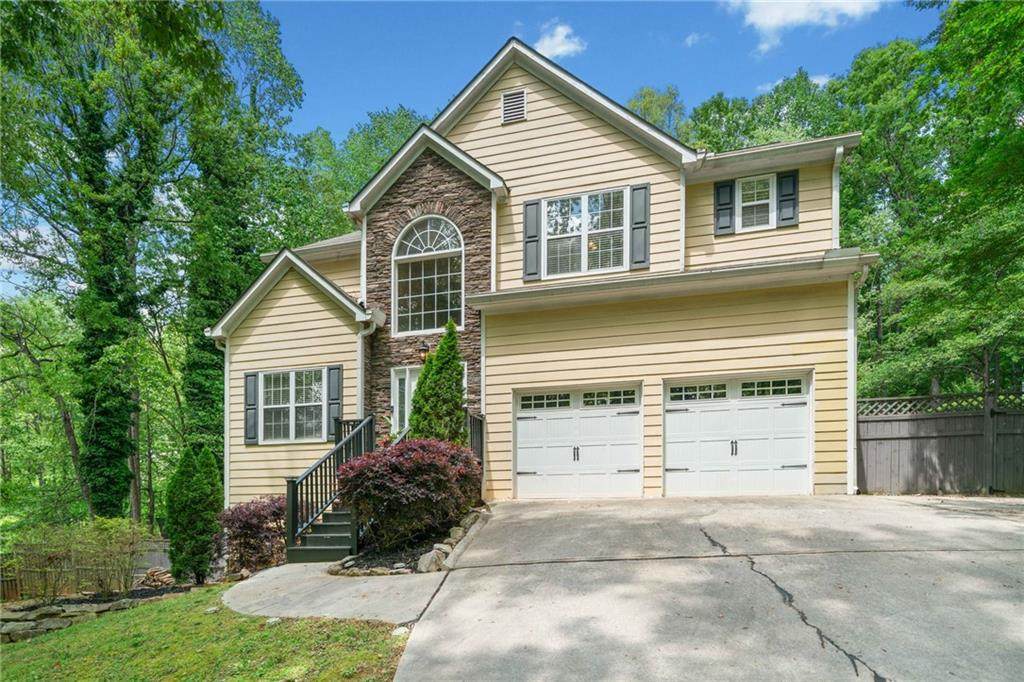 160 Wentworth Drive - Photo 1