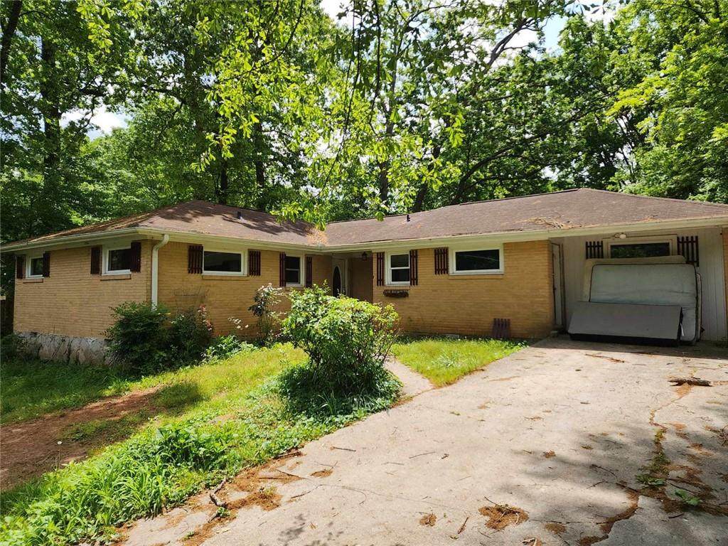 1321 Snapfinger Road - Photo 1
