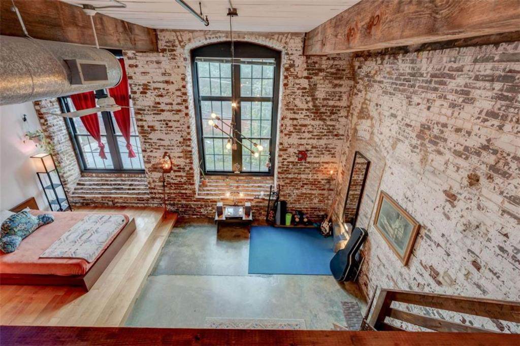 170 Boulevard - Photo 1