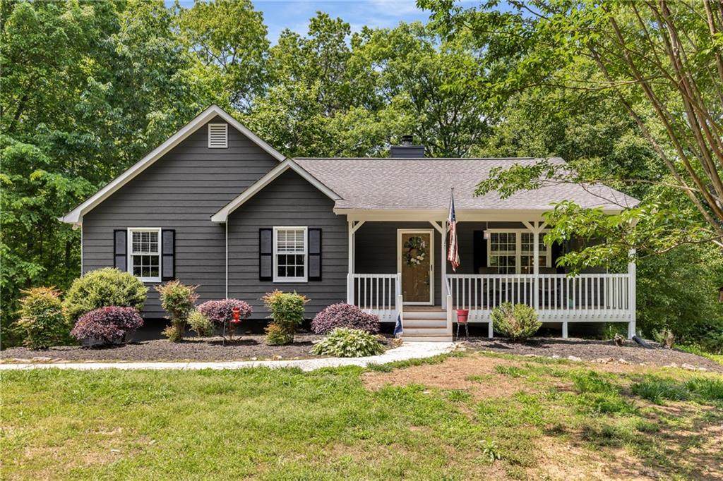 588 Peachtree Drive - Photo 1
