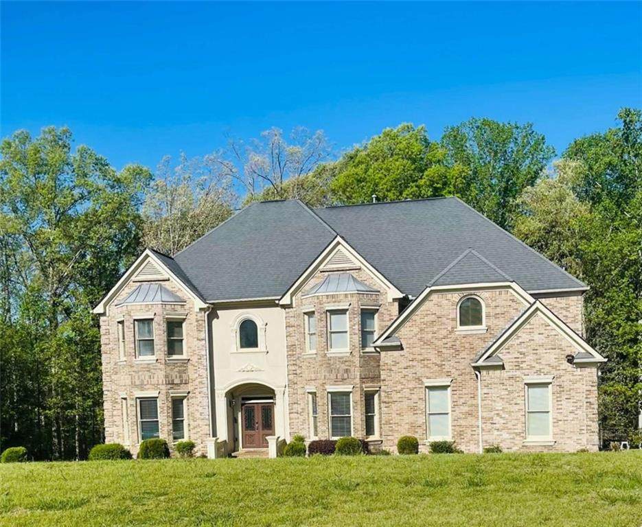 209 Kingscastle Drive - Photo 1