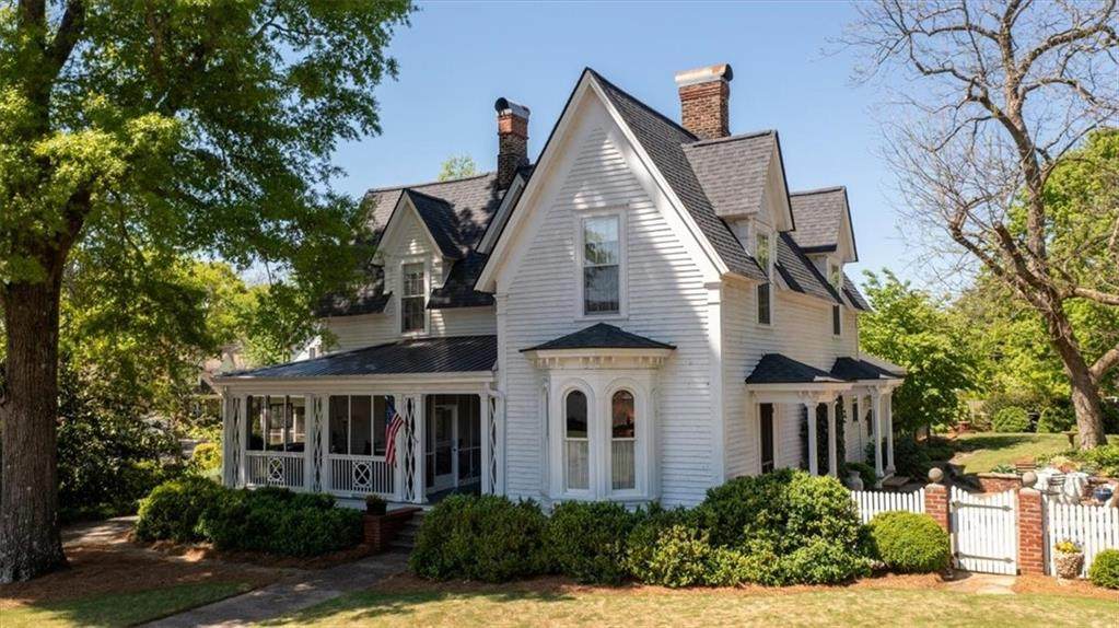 109 Cave Spring Street - Photo 1