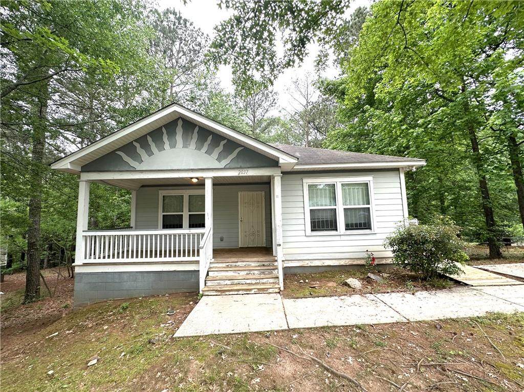 2037 Lakewood Trail - Photo 1