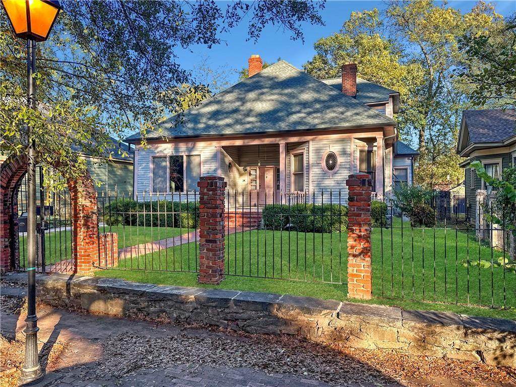 668 Peeples Street - Photo 1
