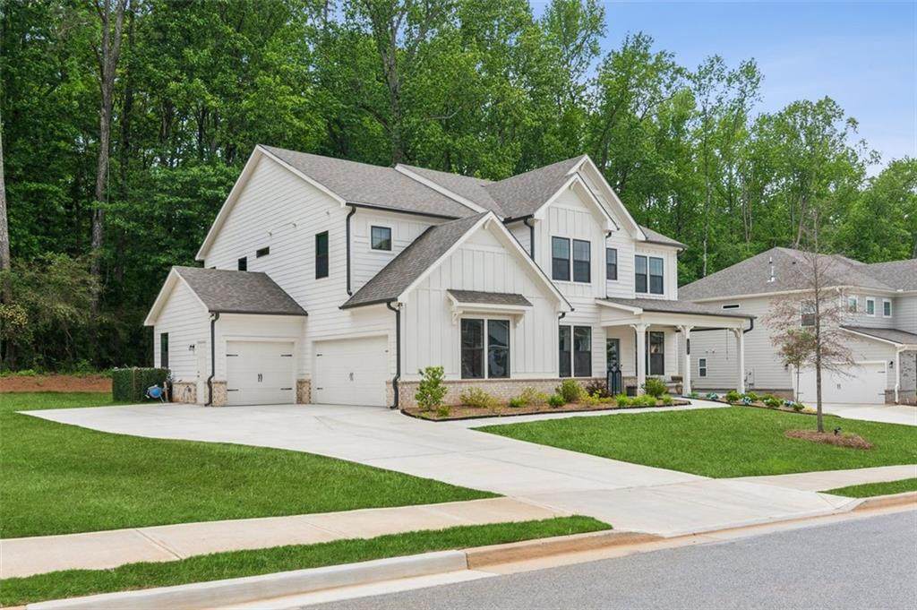 172 Aspen Hall Drive - Photo 1