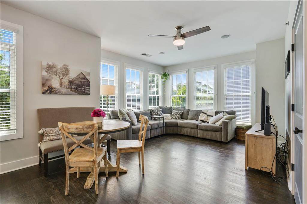1300 Dekalb Avenue - Photo 1