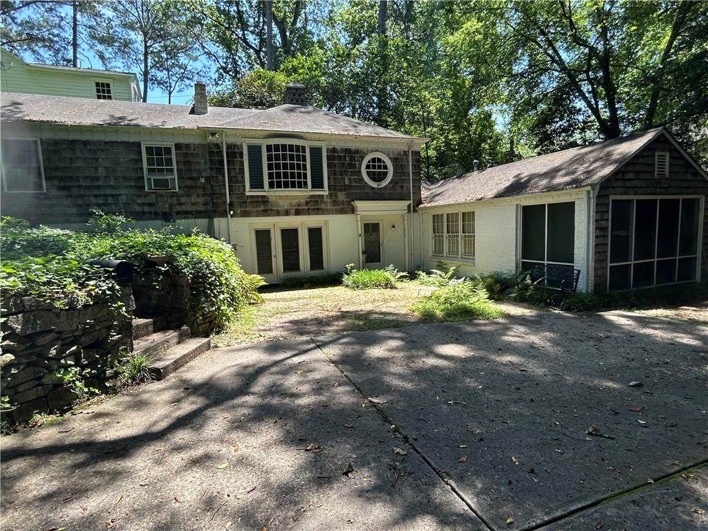 181 Eureka Drive - Photo 1