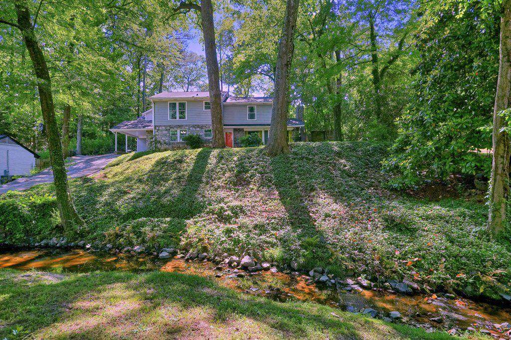2162 Brookview Drive - Photo 1