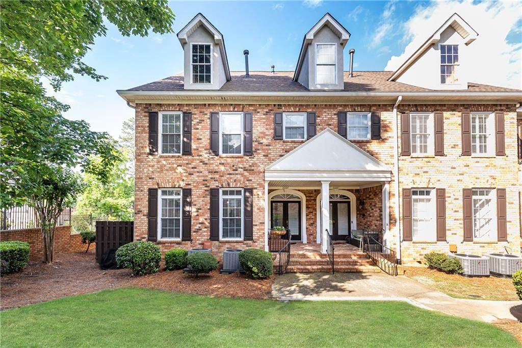 2610 Oglethorpe Circle - Photo 1