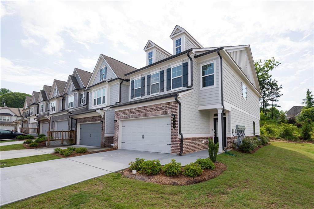668 Isom Walk - Photo 1