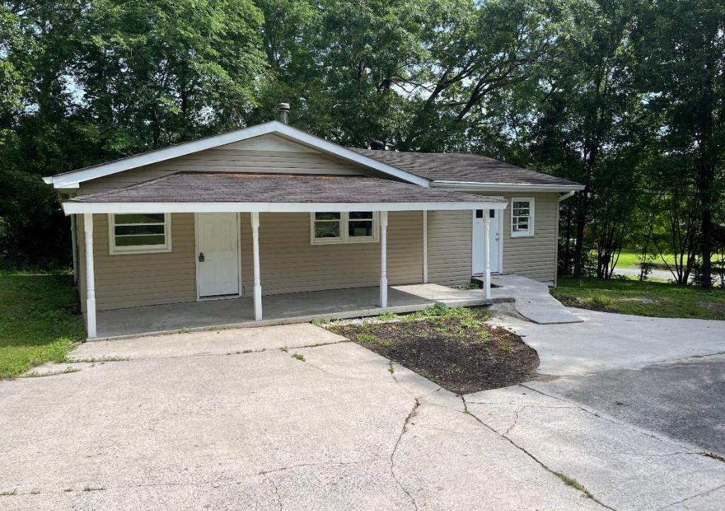 2888 Old Summerville Road - Photo 1