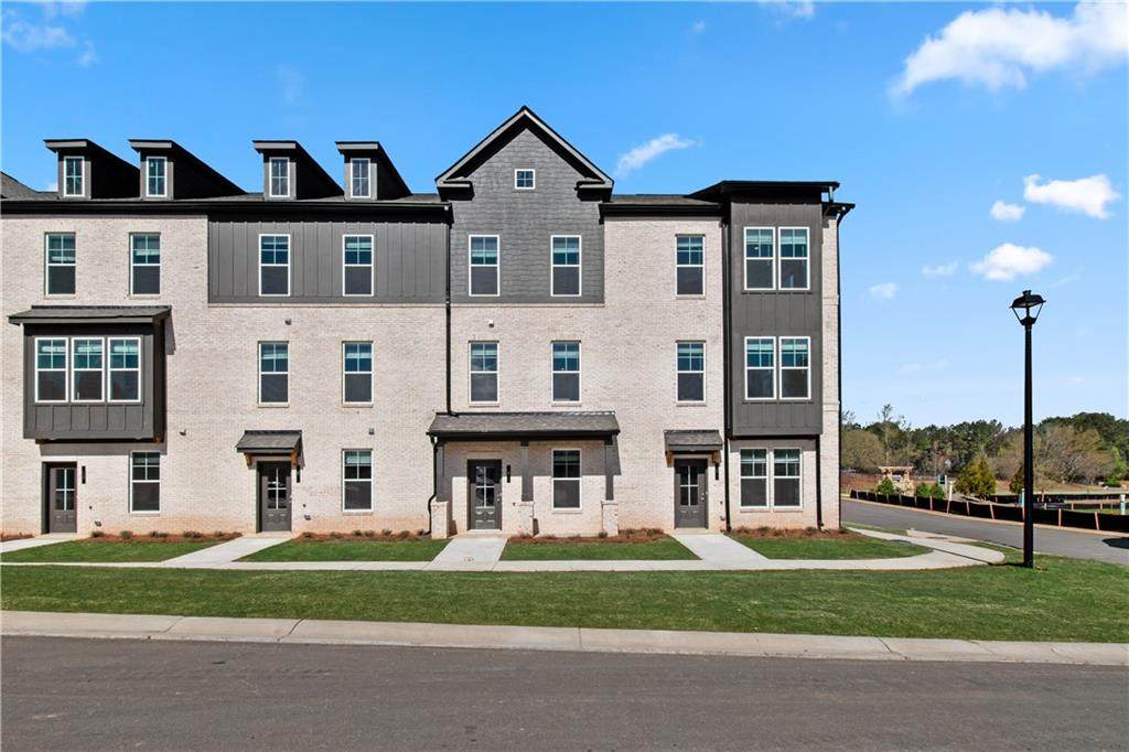 204 Daybreak Lane - Photo 1