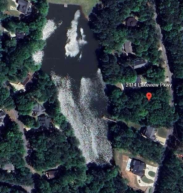 2114 Lakeview Parkway - Photo 1