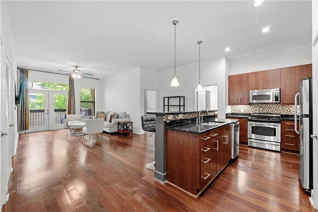 425 Chapel Street - Photo 1