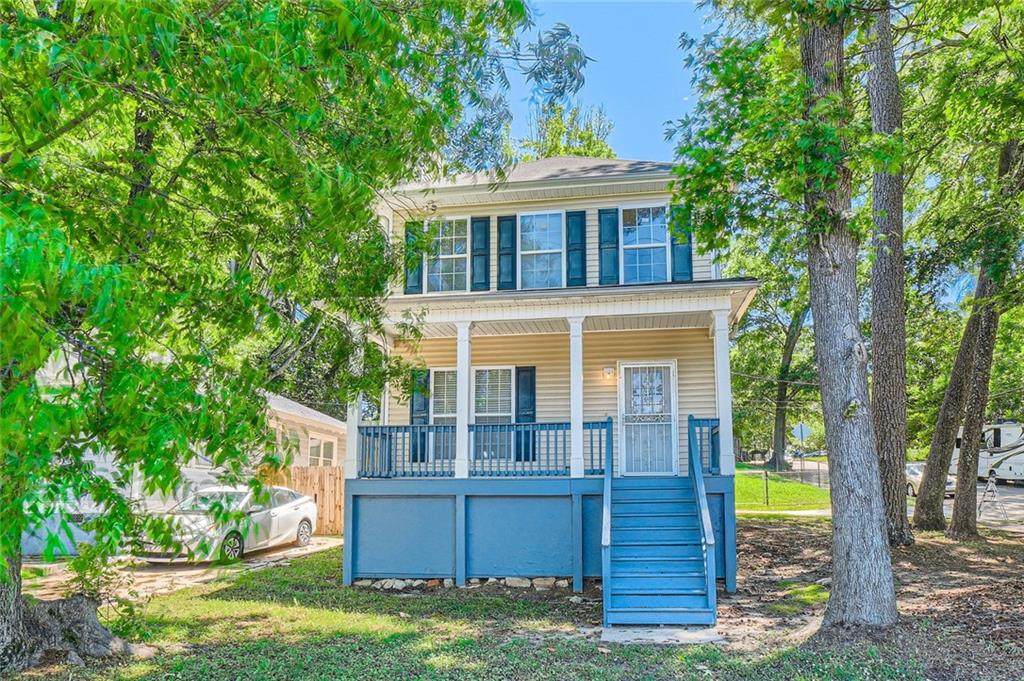 1331 Memorial Drive - Photo 1