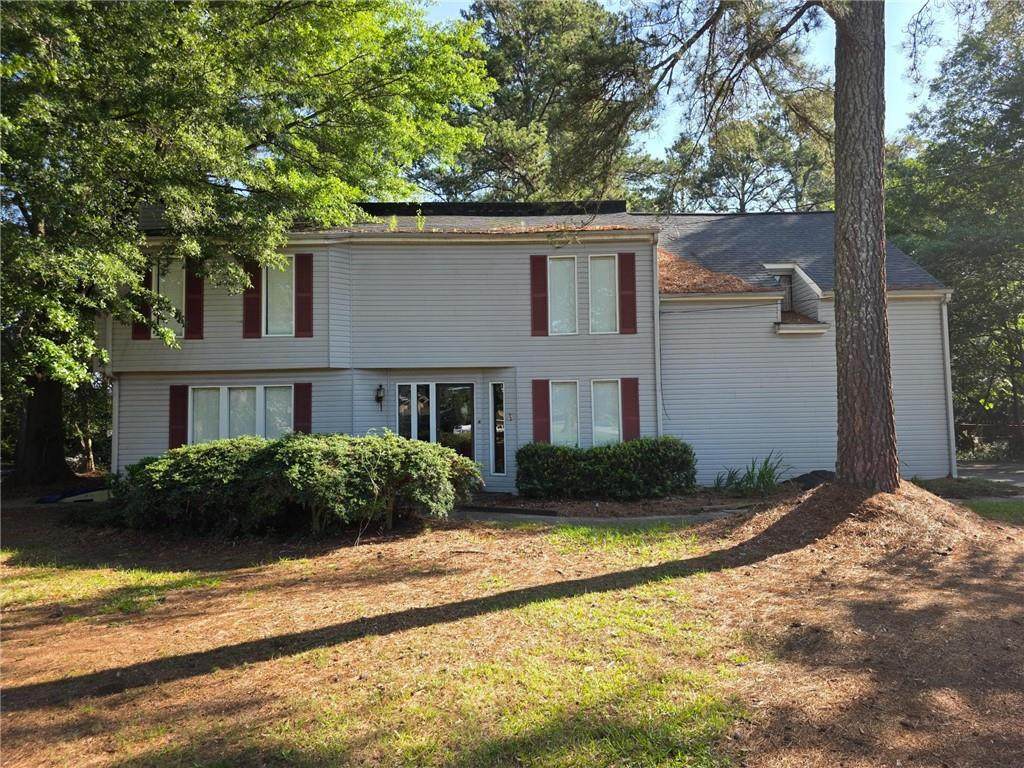 2344 Country Club Drive - Photo 1