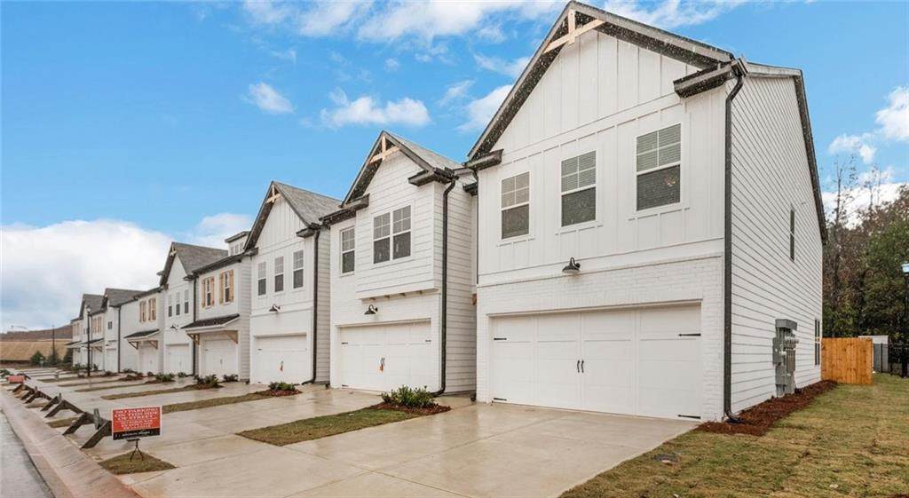 2021 Old Covington Highway - Photo 1