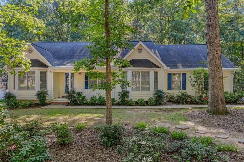 360 Oakland Circle - Photo 1
