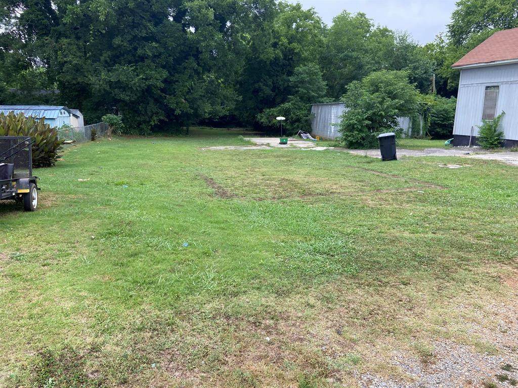 106 14th Street - Photo 1