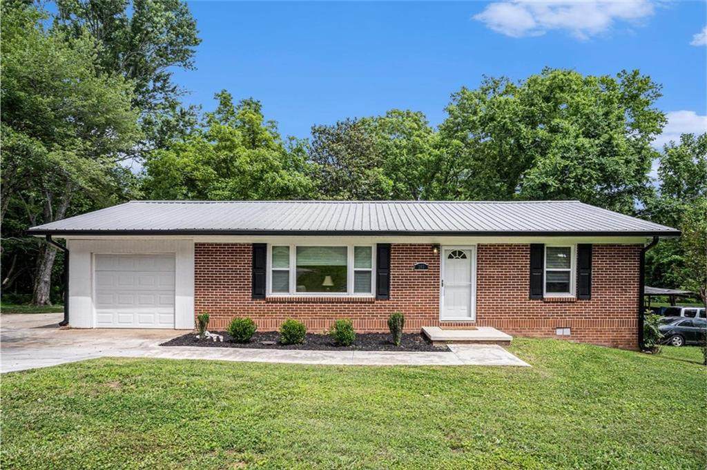 203 Burton Drive - Photo 1