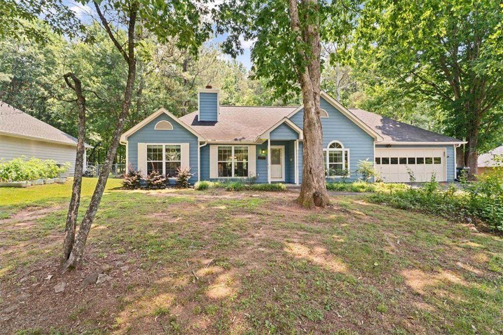 2395 Holly Branch Drive - Photo 1