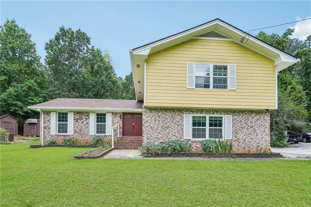 2201 Colonial Oak Way - Photo 1