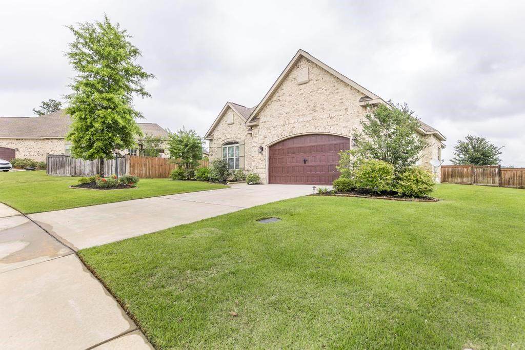 917 Abingdon Cove - Photo 1