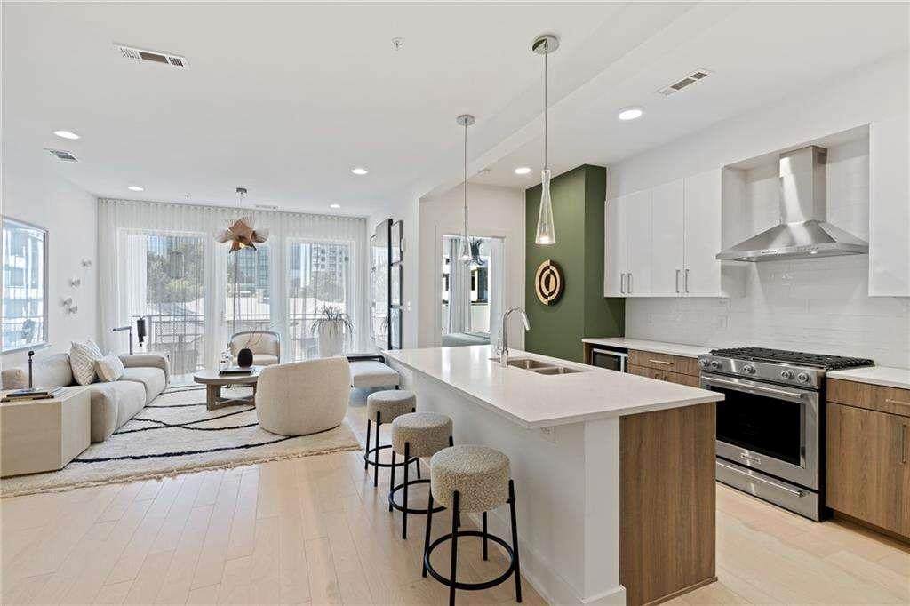 775 Juniper Street - Photo 1