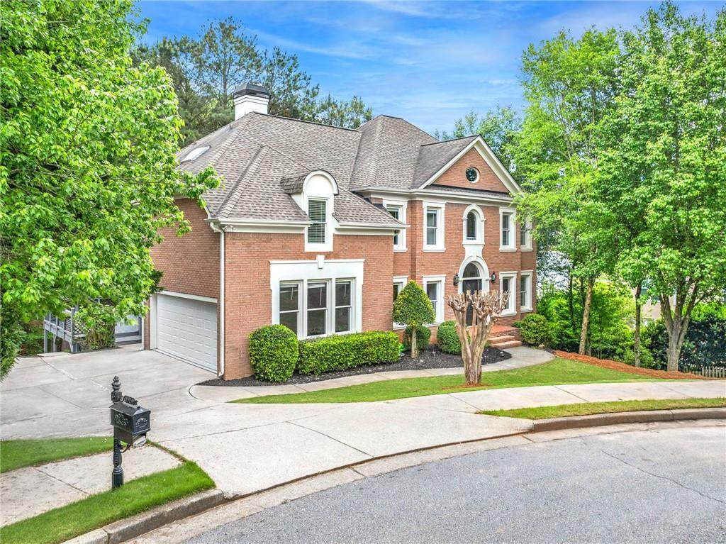 515 Old Chartwell Crossing - Photo 1