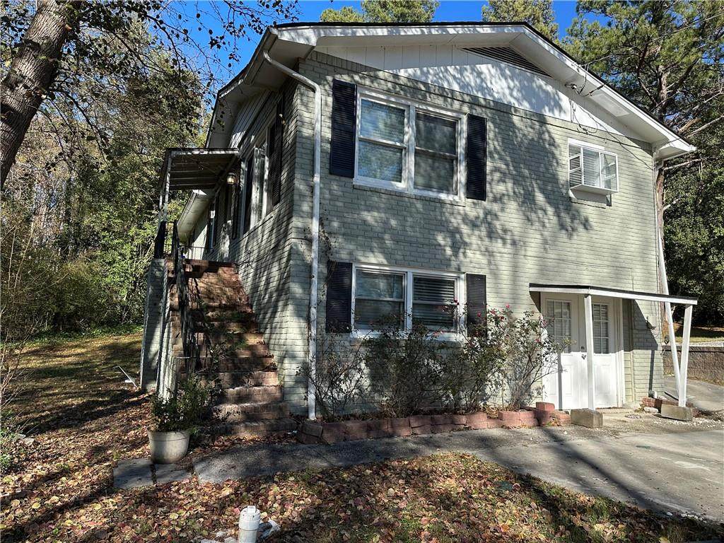 915 Lake Drive - Photo 1