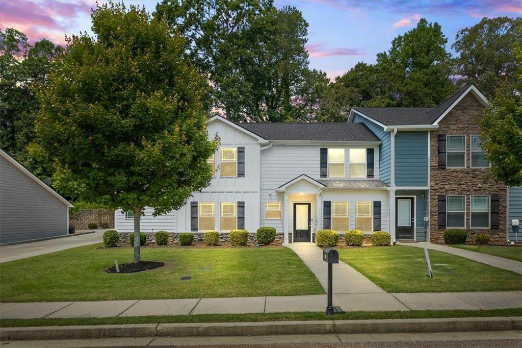 5880 Garden Circle - Photo 1
