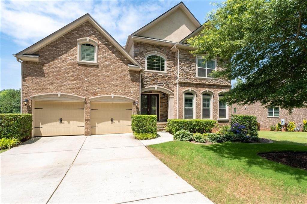 344 Nottingham Drive - Photo 1