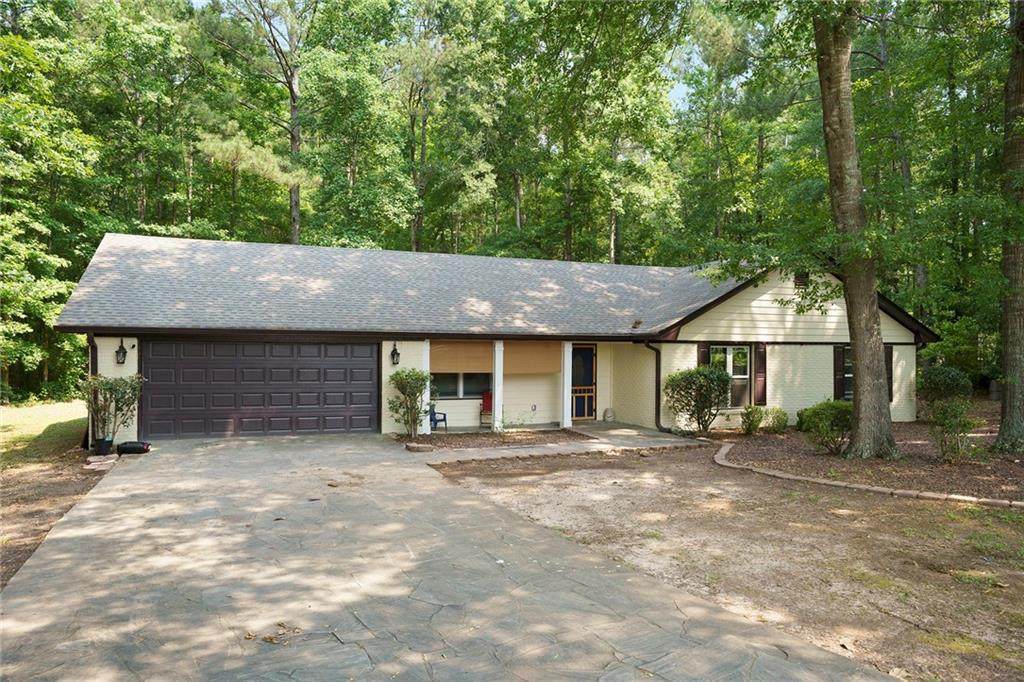 225 Hardwood Drive - Photo 1