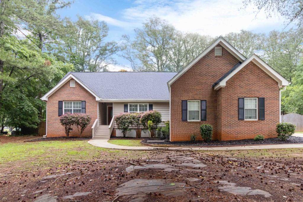 210 Riveredge Way - Photo 1