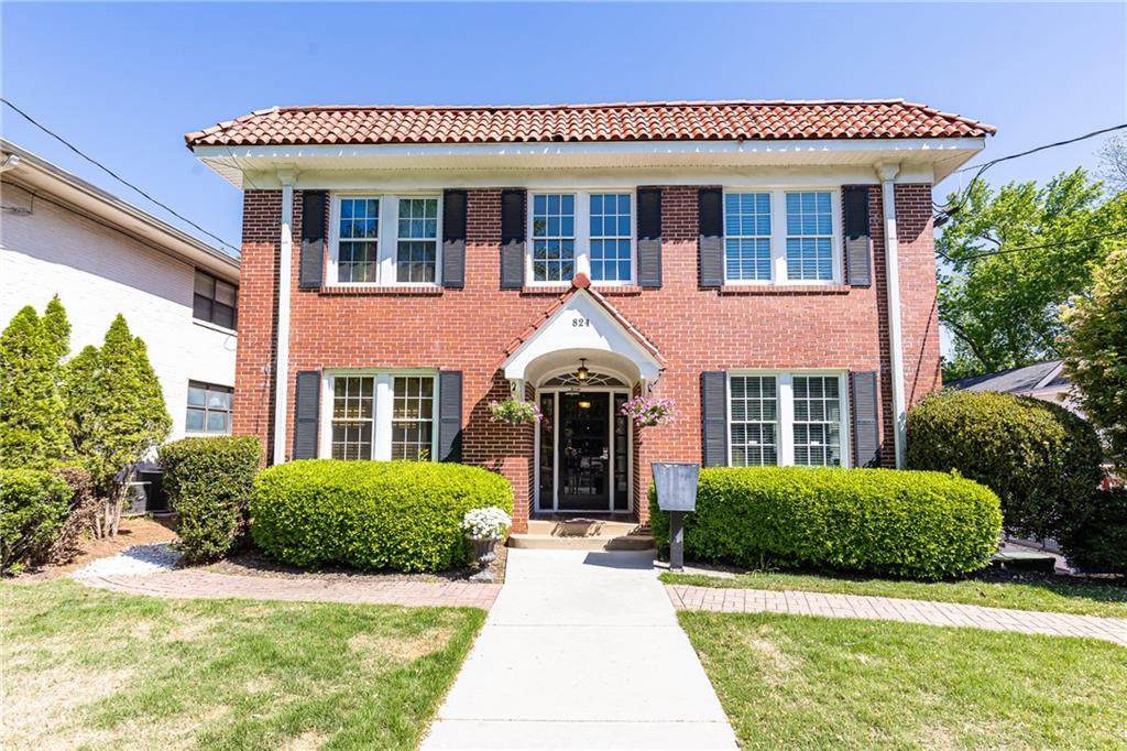 824 Greenwood Avenue - Photo 1