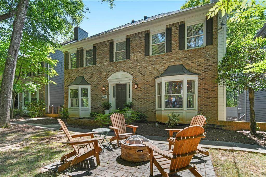 2316 Defoors Ferry Road - Photo 1
